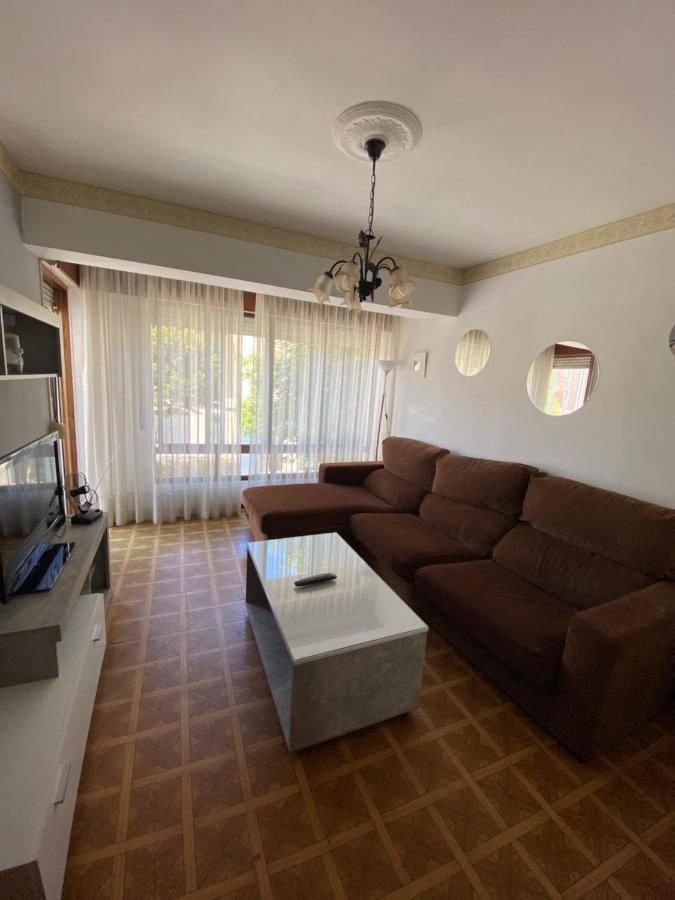 Piso Grande Y Muy Luminoso Apartment Santiago de Compostela Bagian luar foto